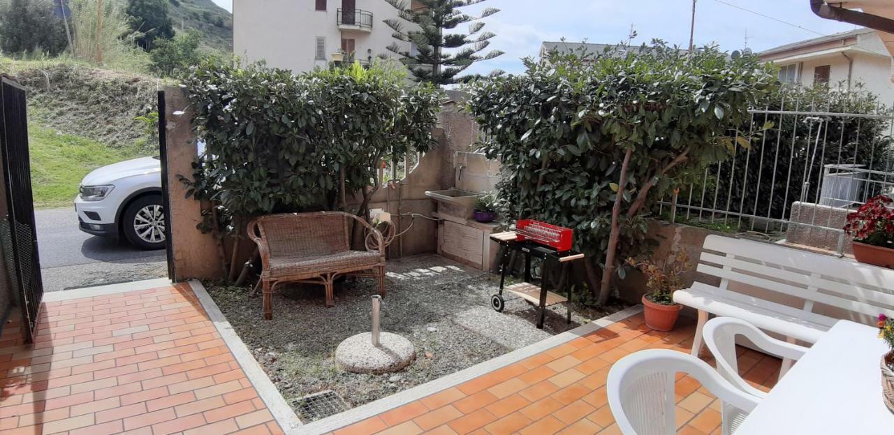 Villetta A Schiera Fiumefreddo Bruzio Exterior foto
